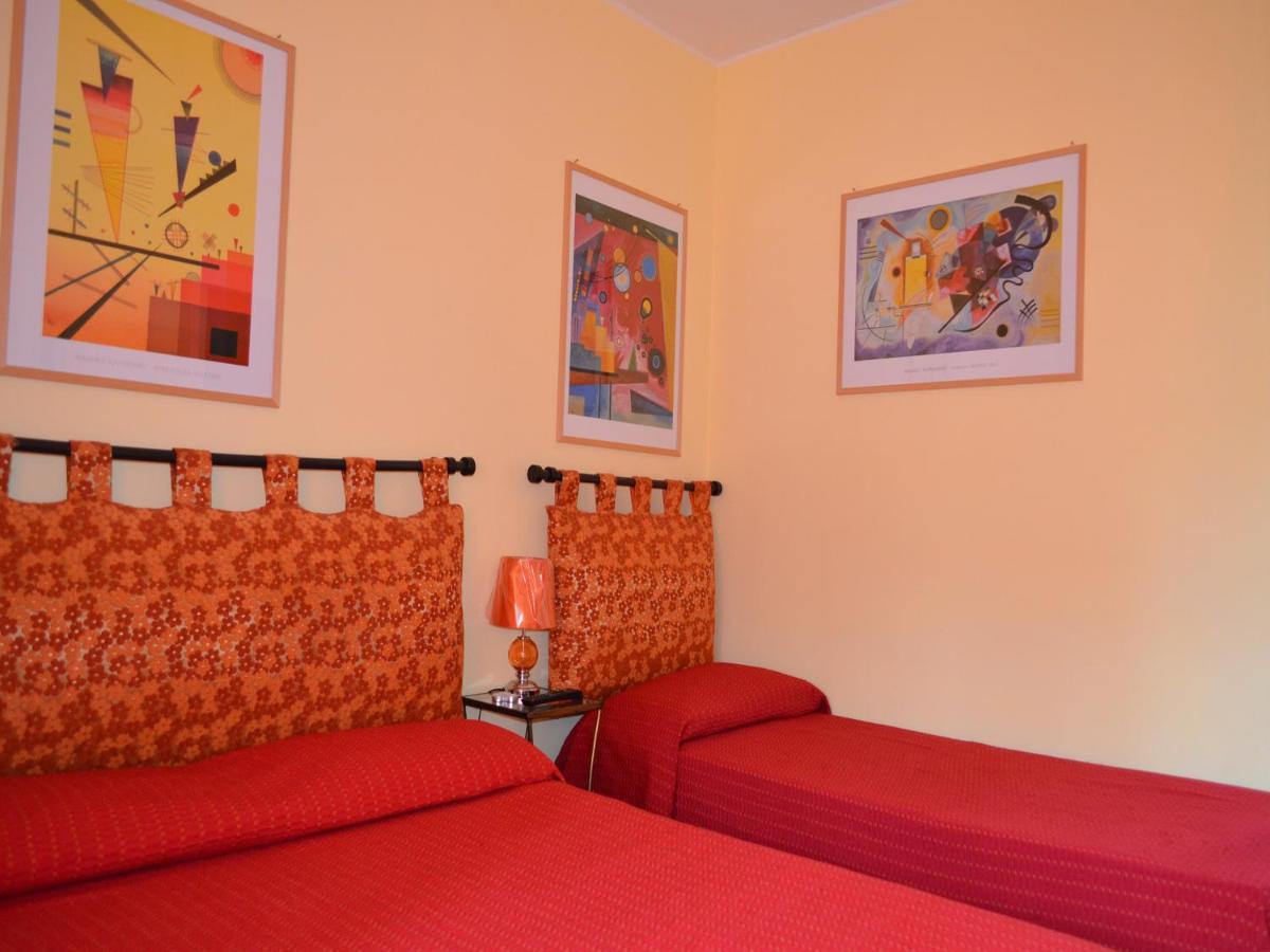 A Casa Di Carla Bed & Breakfast Terni Exterior photo